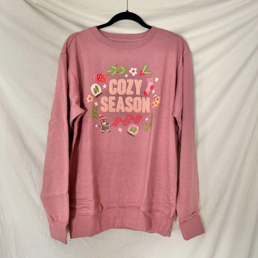 New Berry "Cozy Season" Christmas Winter Graphic Sweatshirt Size L